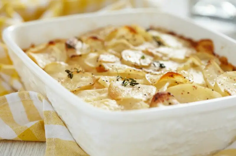 7 Amazing Dishes To Serve With Scalloped Potatoes