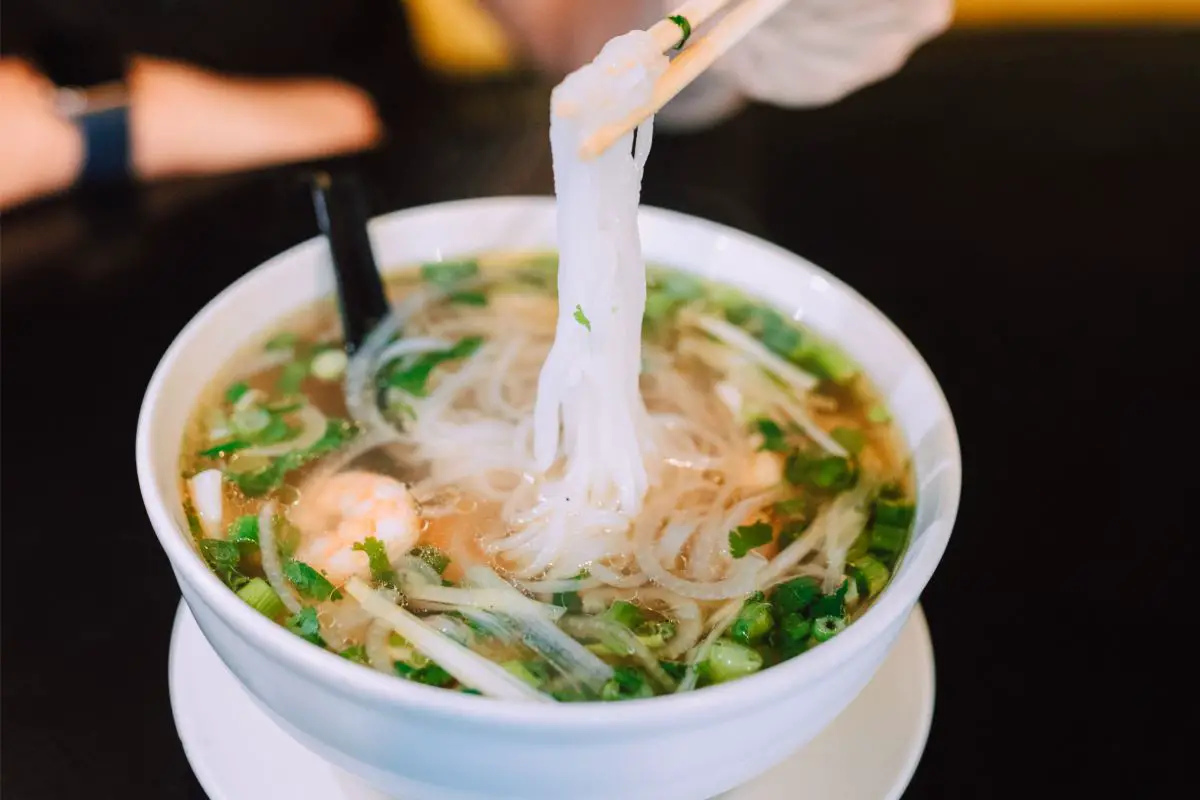 What Does Pho Taste Like