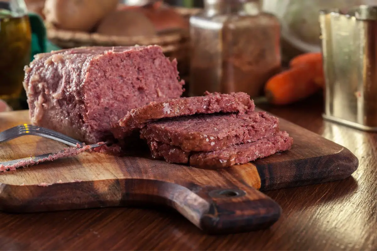 What Is The Taste Of Corned Beef? A Detailed Guide (1)