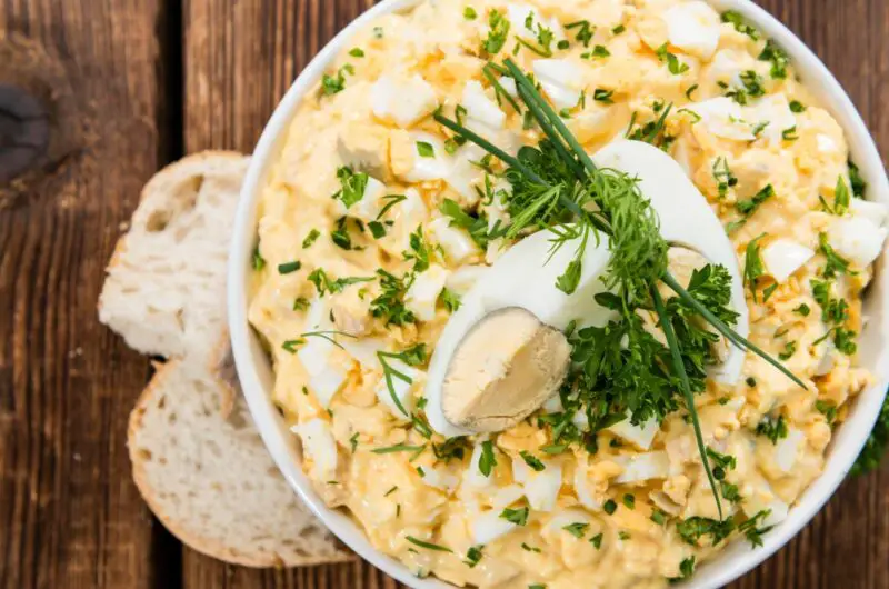What Side Dishes Go Well With Fresh Egg Salad? 8 Delicious Side Dishes