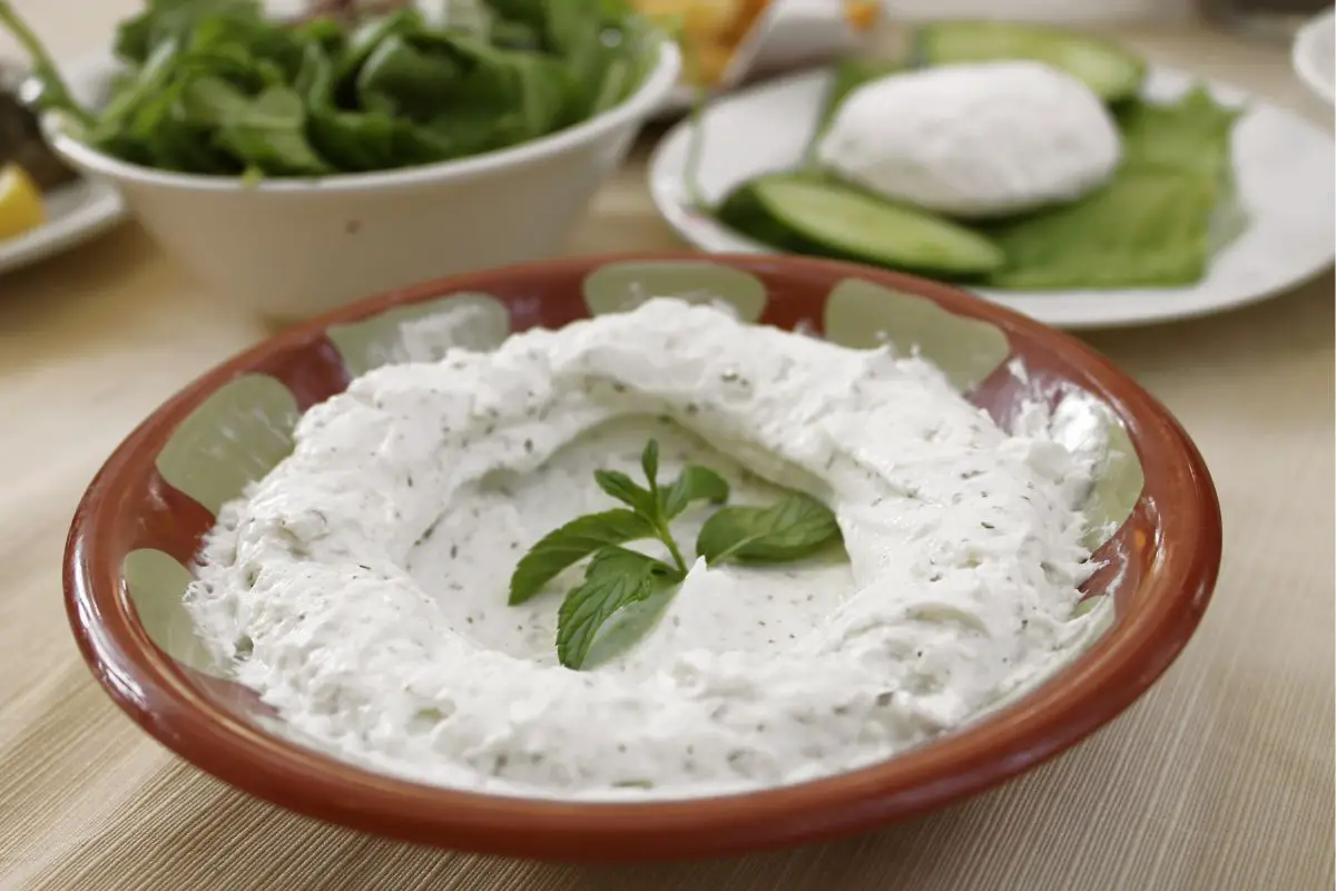The 4 Best Substitutes For Labneh Cheese