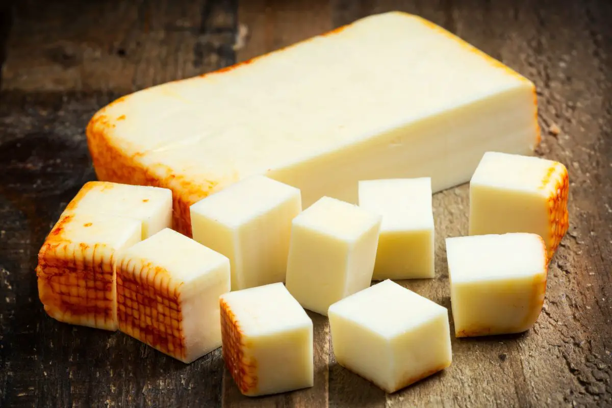 The 6 Best Substitutes For Muenster Cheese