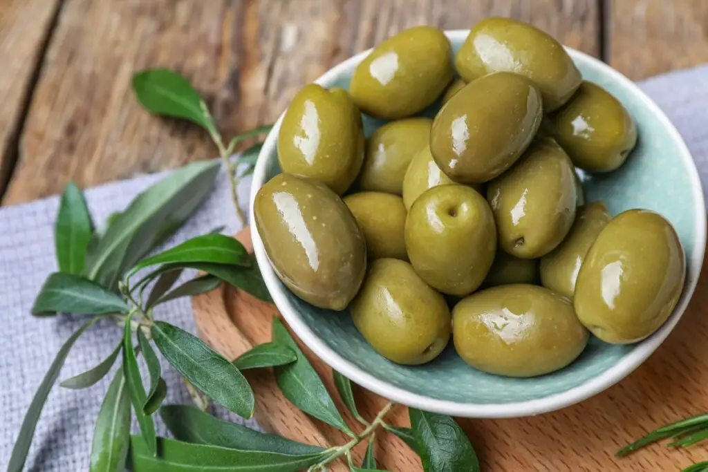 The 6 Best Substitutes For Nicoise Olives