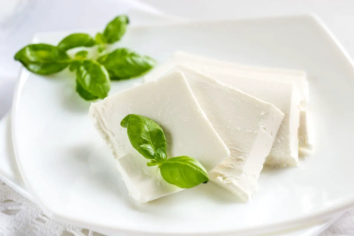 The 6 Best Substitutes For Ricotta Salata